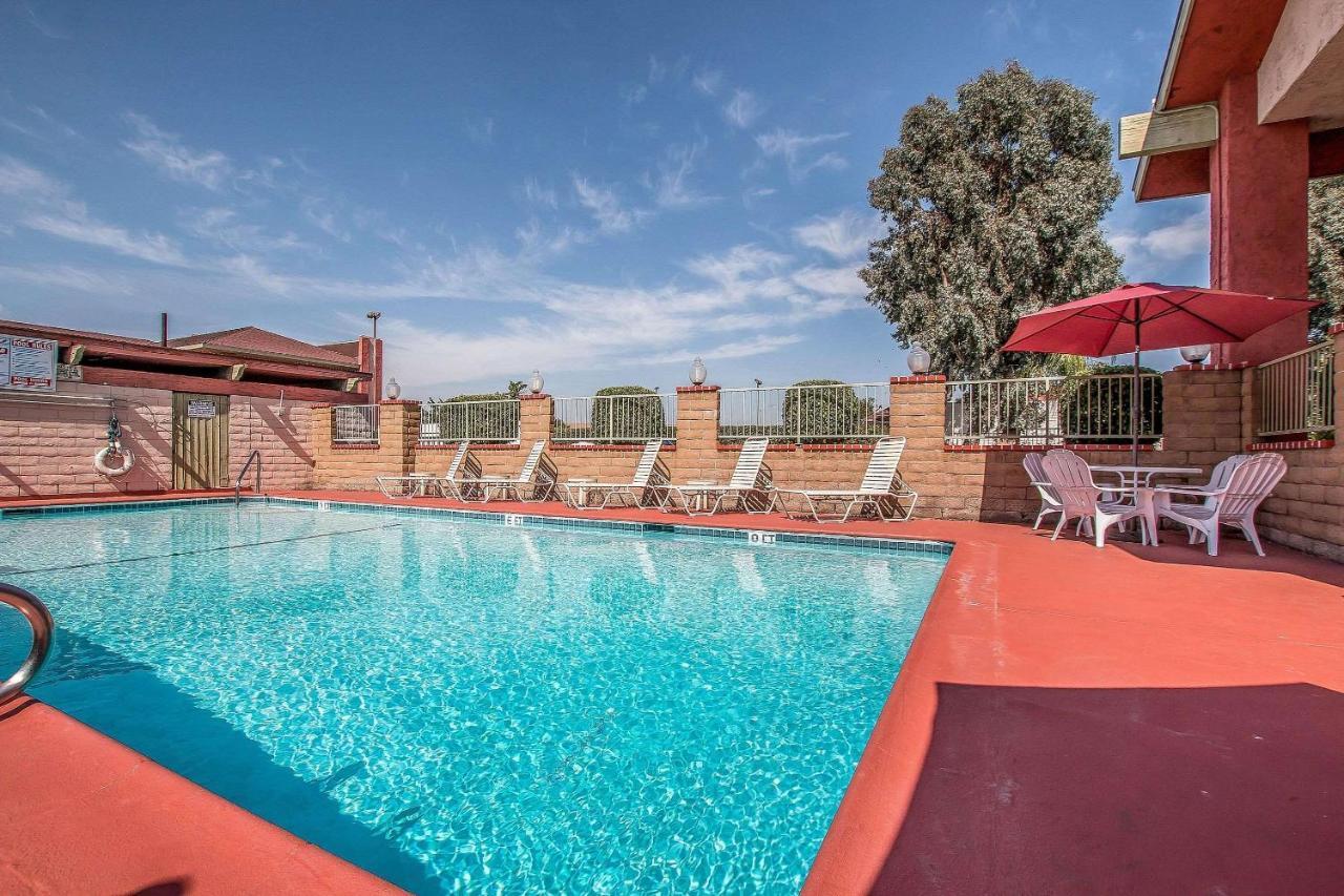 Econo Lodge Anaheim North Dış mekan fotoğraf