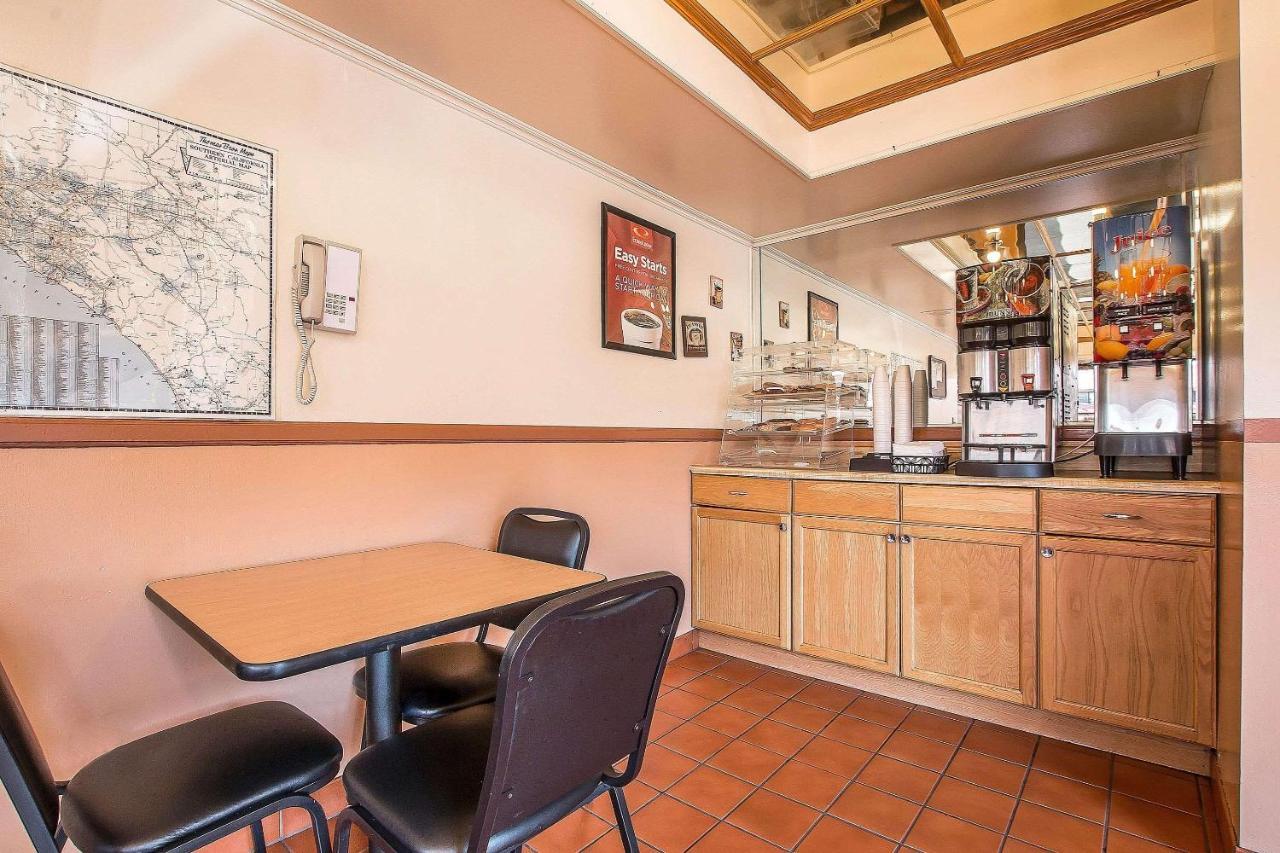 Econo Lodge Anaheim North Dış mekan fotoğraf