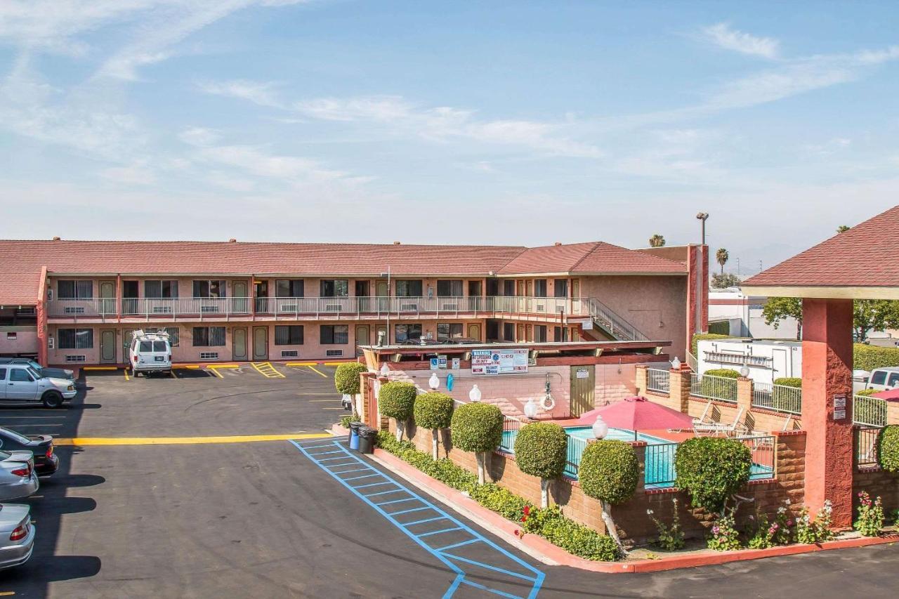 Econo Lodge Anaheim North Dış mekan fotoğraf